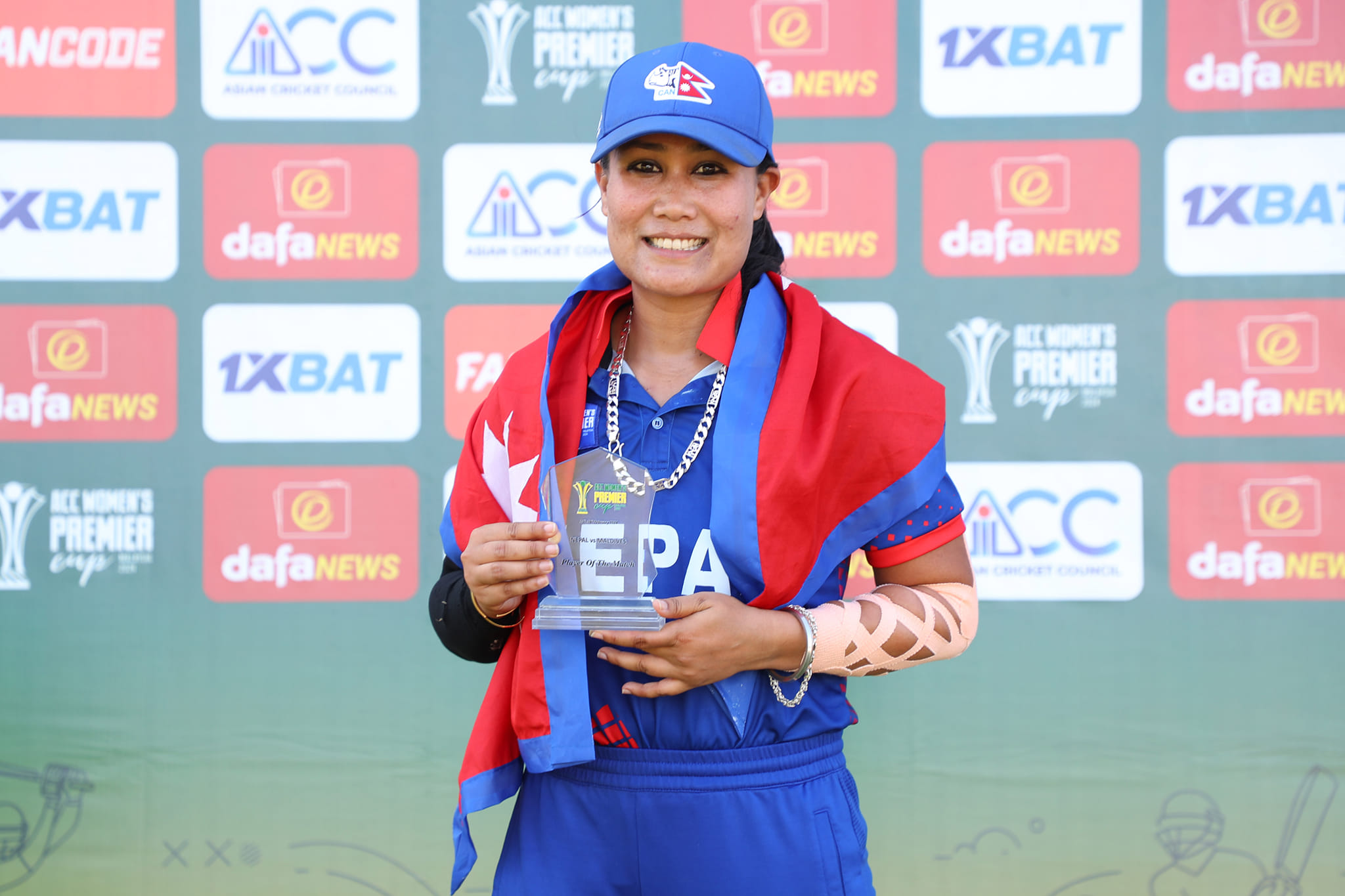 रुविना १ सय रन बनाउने पहिलो नेपाली महिला
